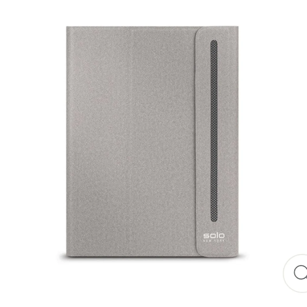 New Solo New York Everett Universal Tablet Case in Light Grey